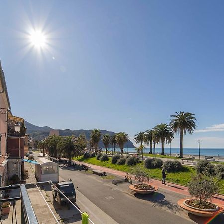 105 - La Casa Di Jacopo, Fronte E Vista Mare In Centro A Riva Trigoso, 20 Metri Dalla Spiaggia Apartment Sestri Levante Bagian luar foto