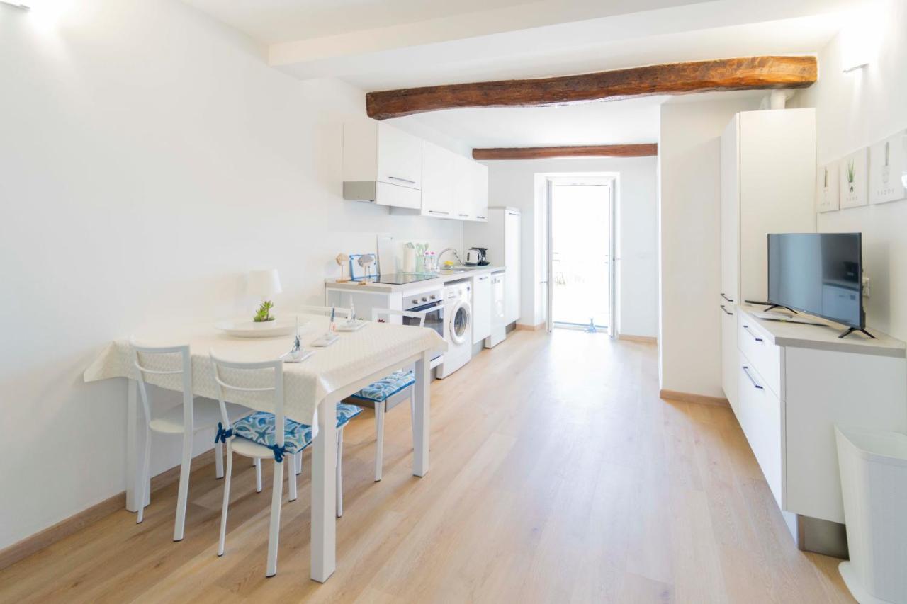 105 - La Casa Di Jacopo, Fronte E Vista Mare In Centro A Riva Trigoso, 20 Metri Dalla Spiaggia Apartment Sestri Levante Bagian luar foto