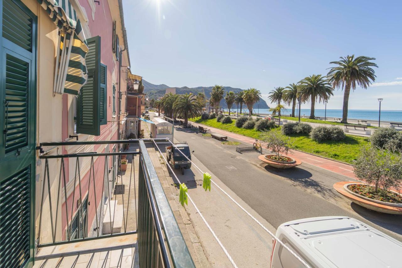105 - La Casa Di Jacopo, Fronte E Vista Mare In Centro A Riva Trigoso, 20 Metri Dalla Spiaggia Apartment Sestri Levante Bagian luar foto